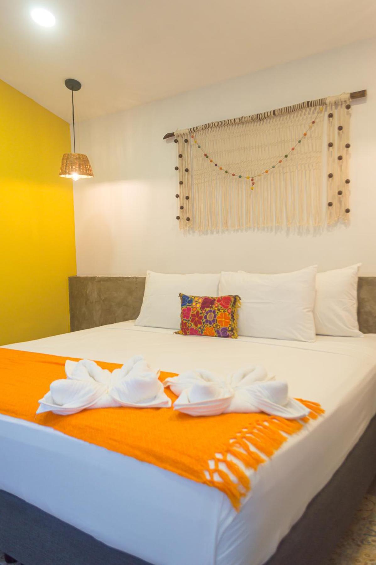 Hotel Boutique Casa Xaan Valladolid  Esterno foto