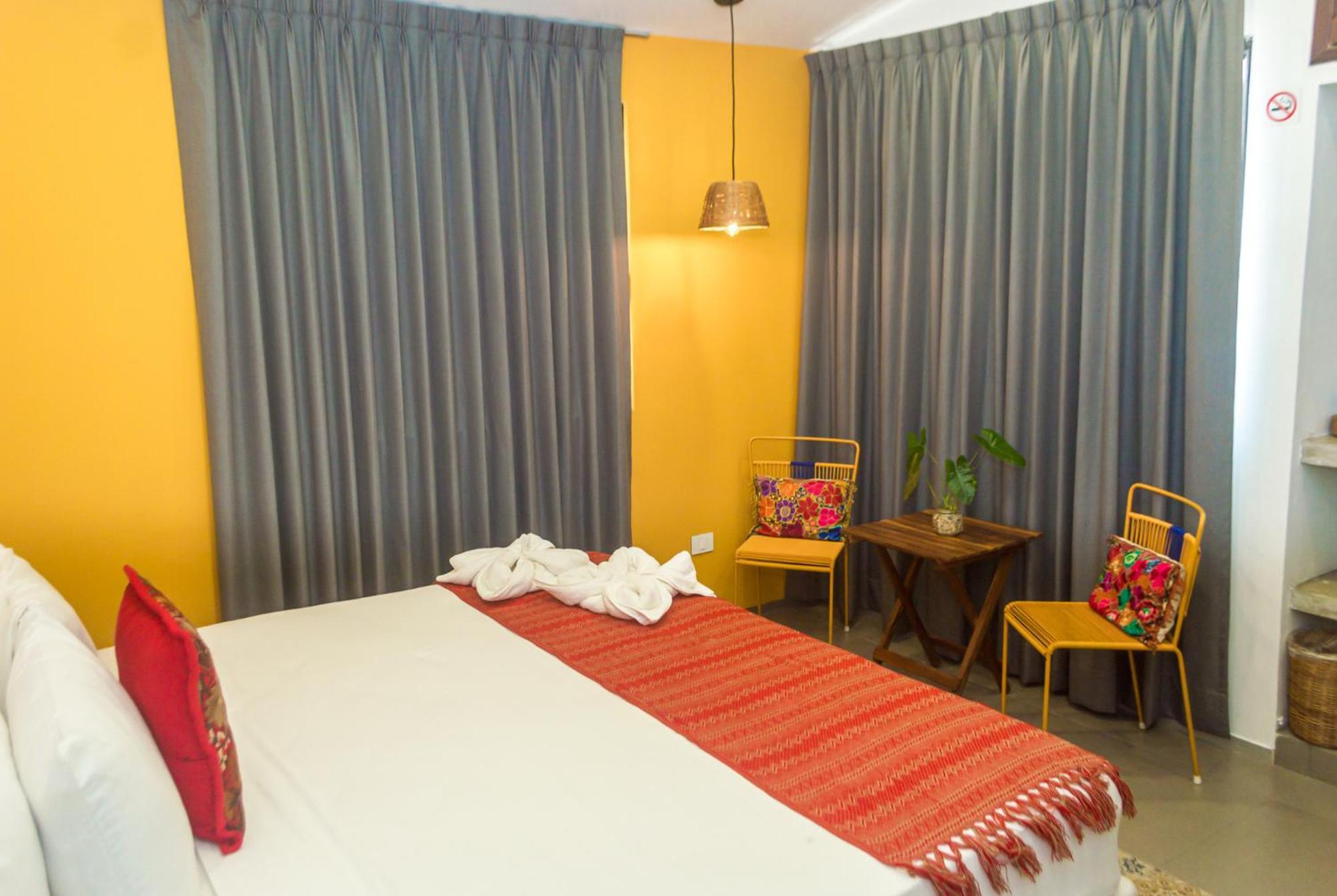 Hotel Boutique Casa Xaan Valladolid  Esterno foto