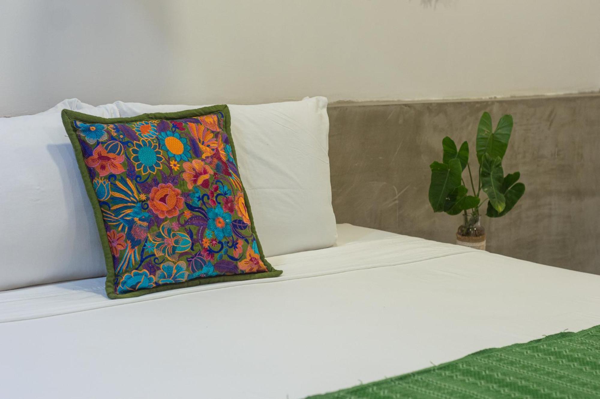 Hotel Boutique Casa Xaan Valladolid  Esterno foto